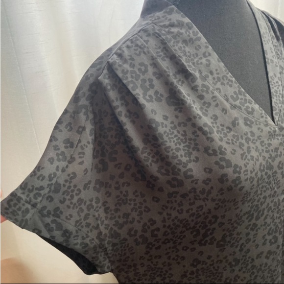 Denver Hayes Casual Moo Moo Style Dress with Pockets Size M Grey and Black. - Picture 6 of 8